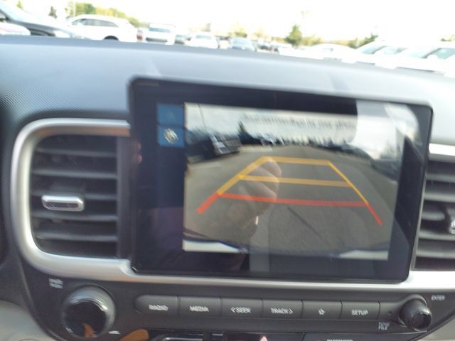 Used 2026 Hyundai Venue SEL FWD image 24