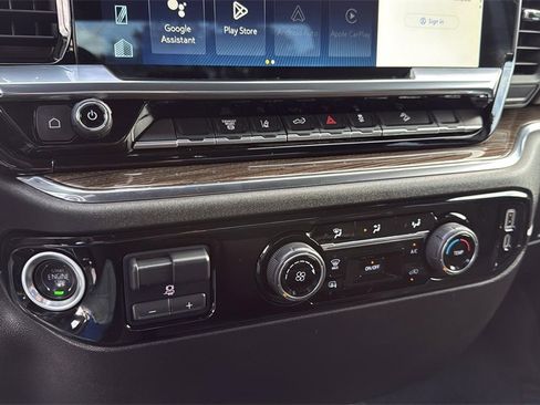 Used 2024 Chevrolet Silverado 2500 LT image 22