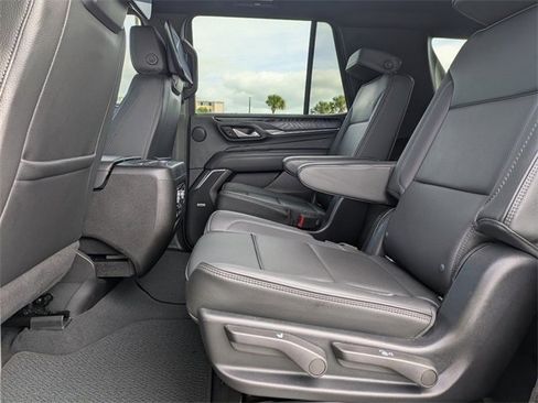 Used 2022 GMC Yukon Denali w/ Denali Ultimate Package image 19