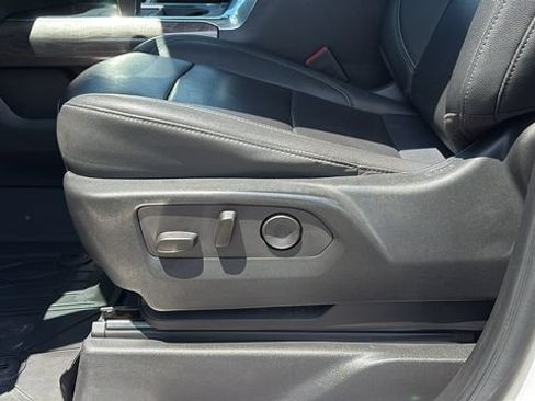 Used 2022 Chevrolet Silverado 1500 LTZ w/ LTZ Premium Package AWD/4WD image 9