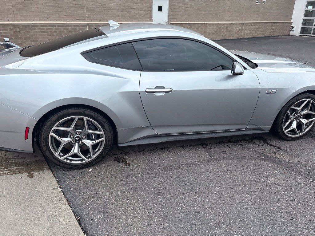 Used 2024 Ford Mustang GT Premium w/ GT Performance Package RWD image 8