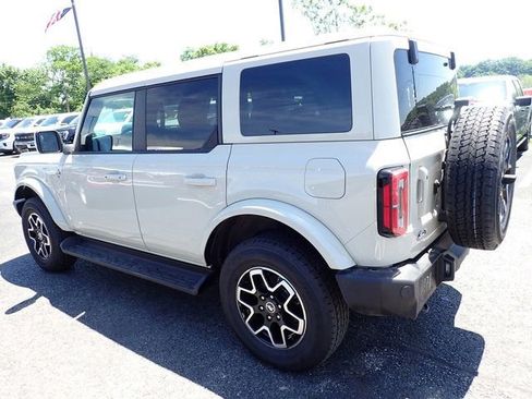 Used 2025 Ford Bronco Outer Banks AWD/4WD image 4