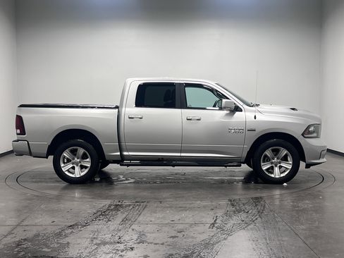 Used 2016 RAM 1500 Sport w/ Sport Premium Group image 9