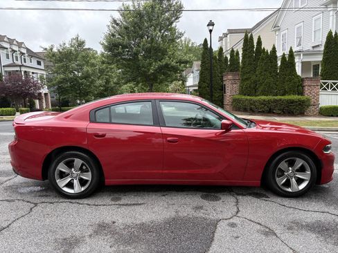 Used 2015 Dodge Charger SE w/ Sport Appearance Group RWD image 7