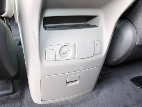 Used 2015 Kia Sedona EX w/ EX Premium Plus Package FWD image 20