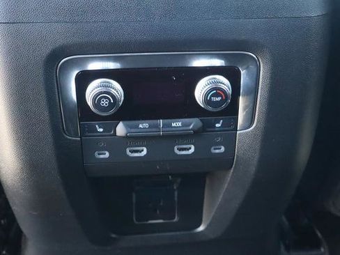 Used 2023 GMC Yukon Denali Ultimate AWD/4WD image 20