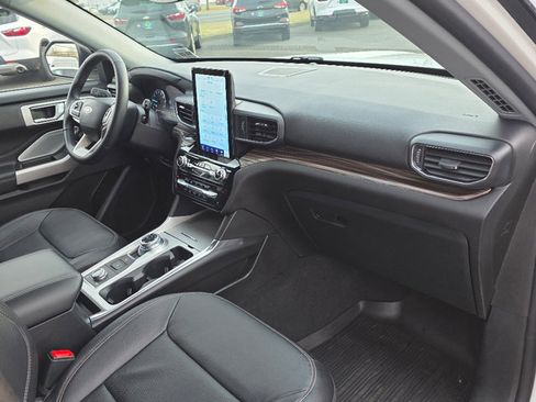 Used 2023 Ford Explorer Limited w/ Limited Technology Package image 20
