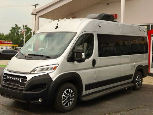 Used 2024 RAM ProMaster 3500 w/ Leather Interior Group FWD image 1