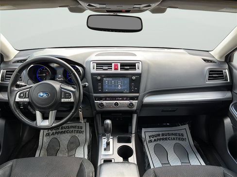 Used 2016 Subaru Outback 2.5i Premium AWD/4WD image 17