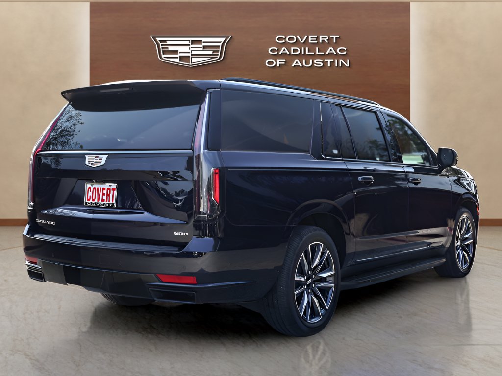 Used 2021 Cadillac Escalade ESV Sport w/ Driver Assist Tech Package AWD/4WD image 4