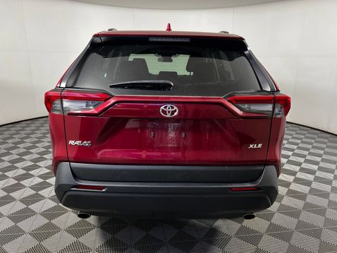 Used 2025 Toyota RAV4 XLE AWD/4WD image 6