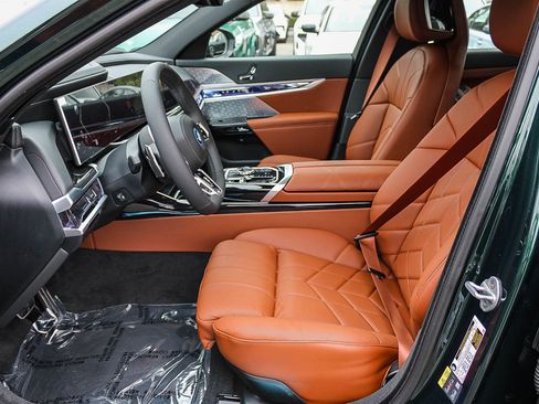 New 2026 BMW i7 xDrive60 AWD/4WD image 17