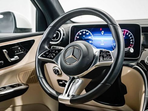 Certified 2025 Mercedes-Benz GLC 350e 4MATIC image 14