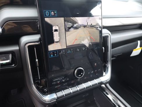 New 2026 GMC Yukon Elevation w/ Elevation Premium Package AWD/4WD image 15