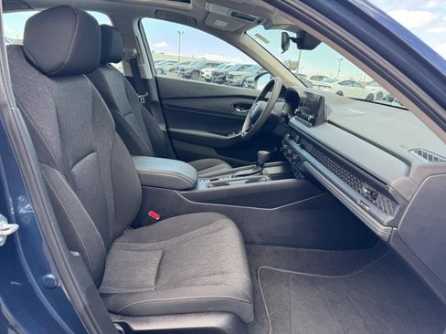 Certified 2023 Honda Accord EX image 17