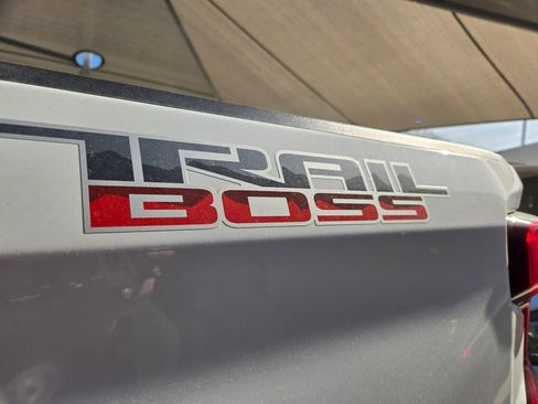 Used 2021 Chevrolet Silverado 1500 Custom Trail Boss image 8