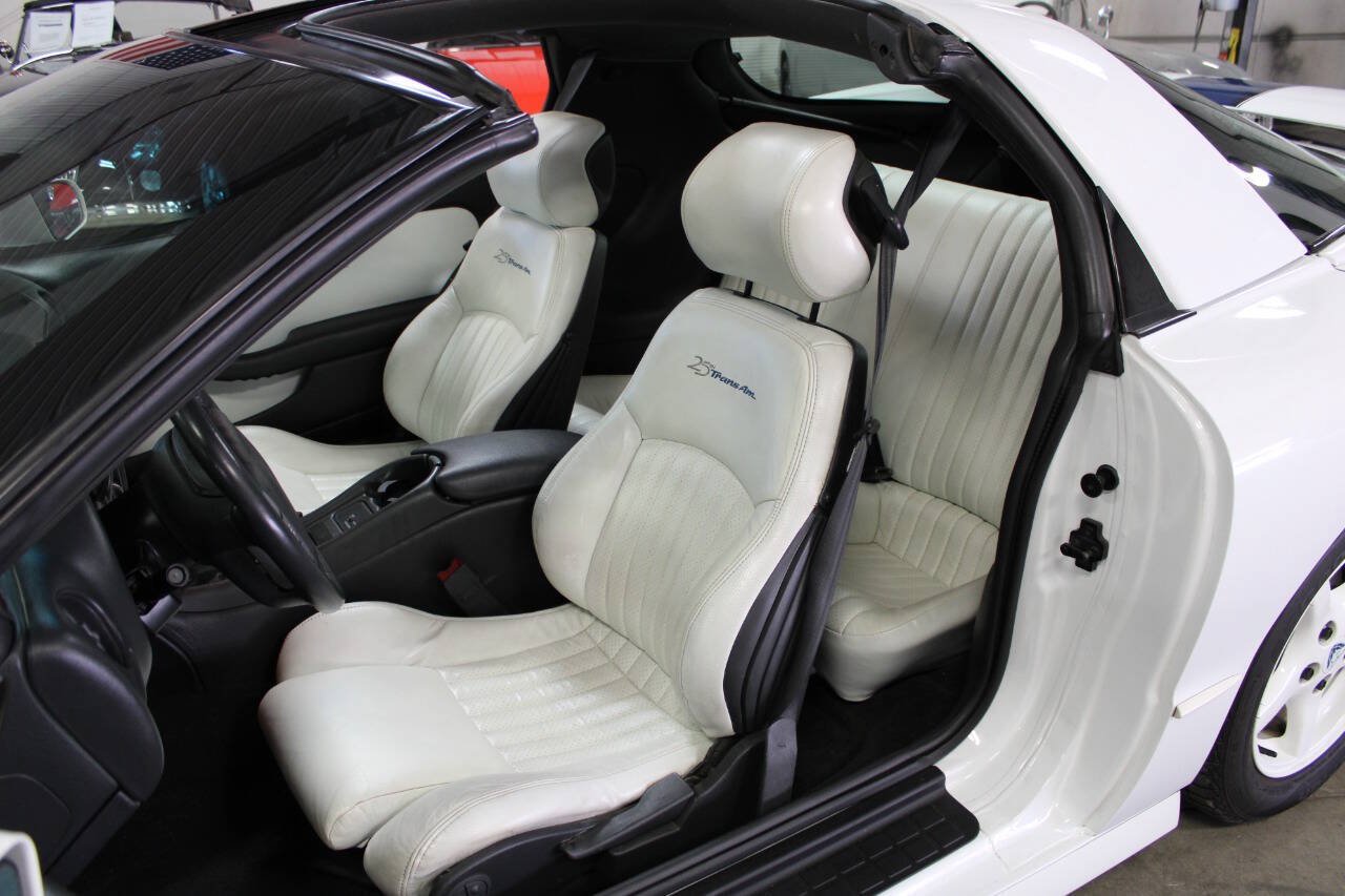 Used 1994 Pontiac Firebird Coupe RWD image 37
