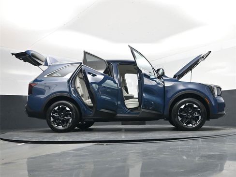 New 2026 Kia Sorento S image 36