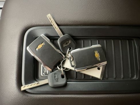 Used 2018 Chevrolet Silverado 1500 LTZ Z71 w/ LTZ Plus Package image 29