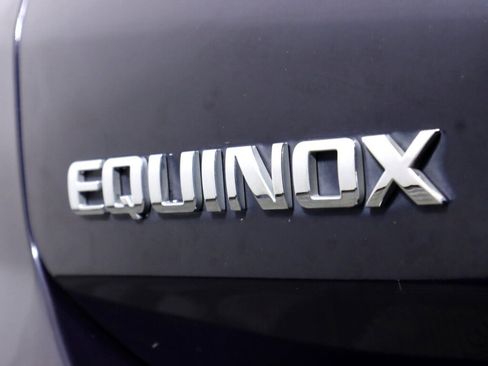 Used 2021 Chevrolet Equinox LS image 32