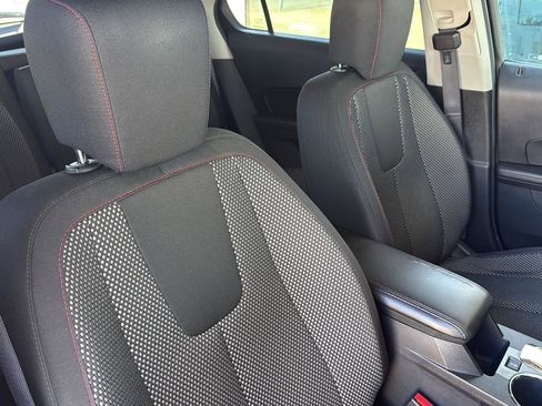 Used 2016 Chevrolet Equinox LT w/ Convenience Package image 32