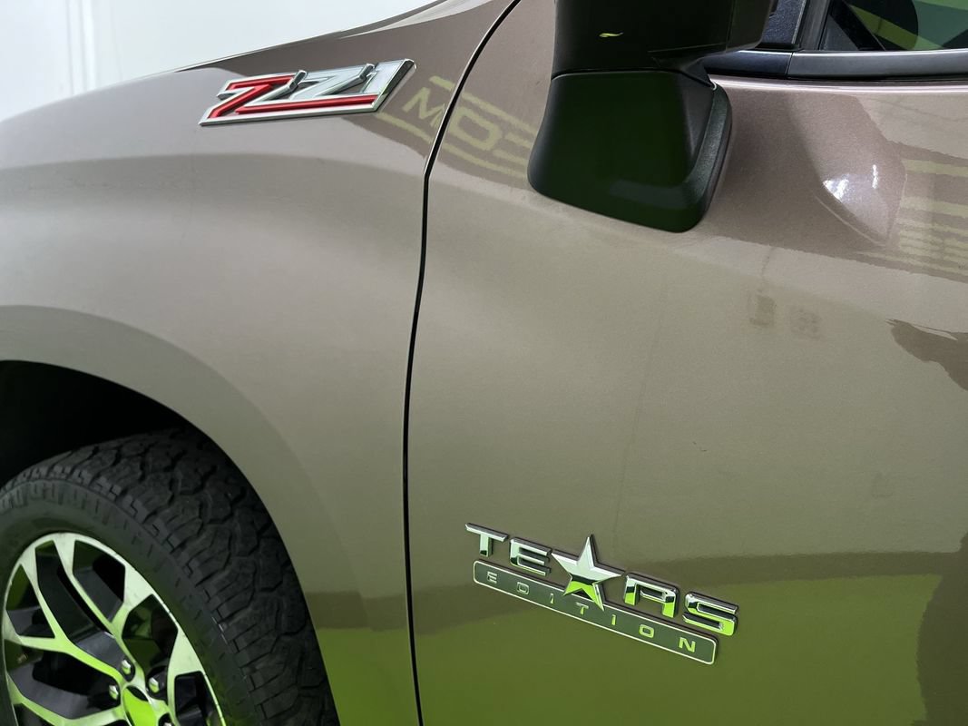 Used 2019 Chevrolet Silverado 1500 LT w/ Texas Edition AWD/4WD image 15