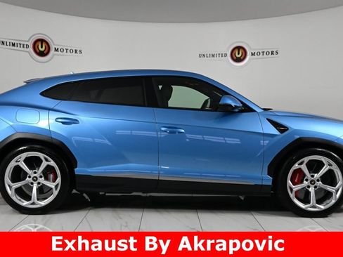 Used 2022 Lamborghini Urus image 2