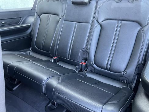 New 2026 Jeep Grand Cherokee Limited w/ Limited Altitude Package AWD/4WD image 24