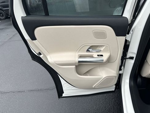New 2026 Mercedes-Benz GLA 250 image 24