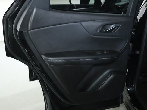Used 2025 Chevrolet Blazer LT FWD image 13
