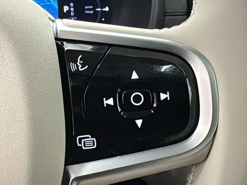 New 2026 Volvo XC90 T8 Ultra w/ Protection Package Premier AWD/4WD image 14