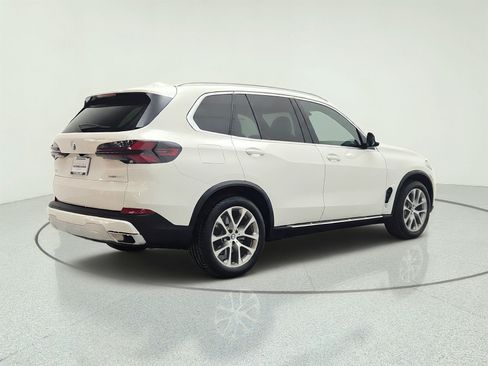 Used 2024 BMW X5 sDrive40i w/ Premium Package RWD image 5