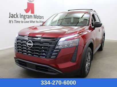 New 2026 Nissan Pathfinder SV