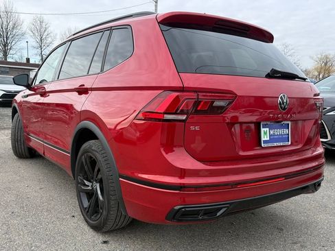 Used 2024 Volkswagen Tiguan SE R-Line AWD/4WD image 4