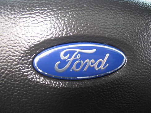 Used 2020 Ford F150 Platinum w/ Equipment Group 701A Luxury image 35