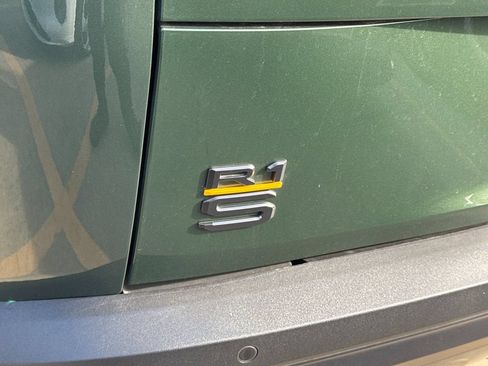 Used 2026 Rivian R1S Premium Tri AWD/4WD image 7