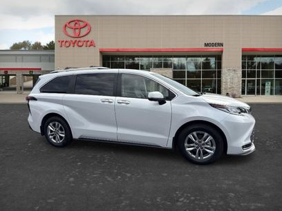 Certified 2024 Toyota Sienna Limited
