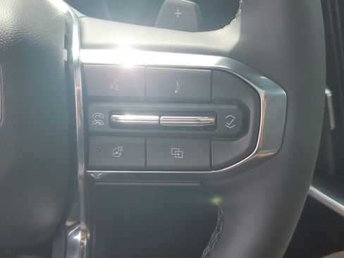 New 2026 GMC Acadia Elevation w/ Elevation Premium Package FWD image 15