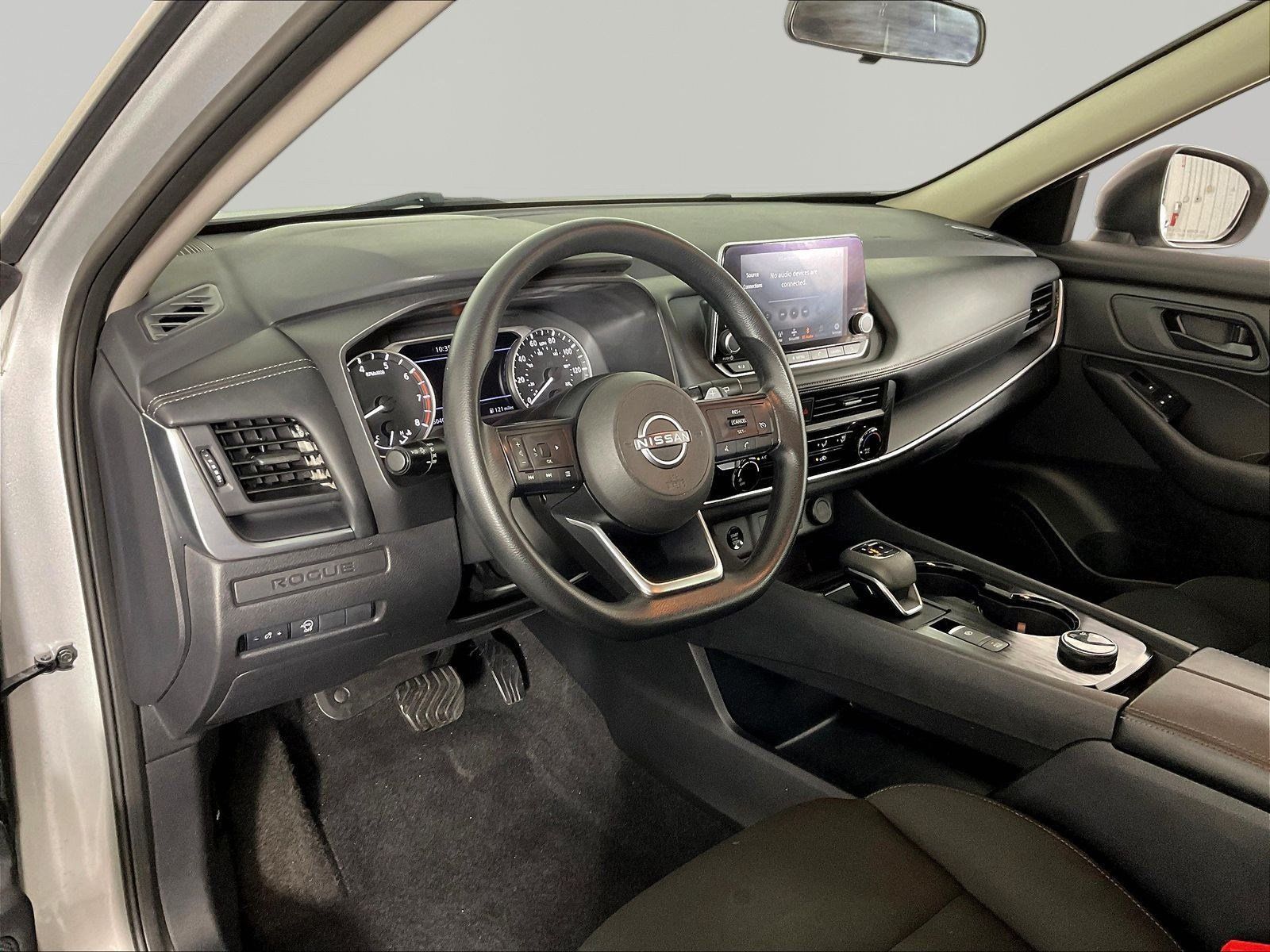Used 2024 Nissan Rogue S AWD/4WD image 17