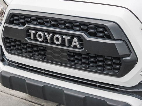 Used 2019 Toyota Tacoma TRD Pro image 6