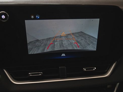 Used 2026 Chevrolet Equinox LT image 18