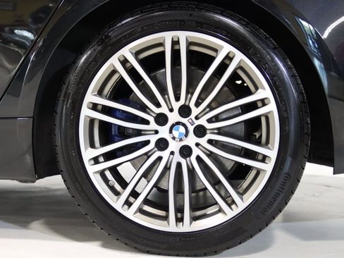 Used 2018 BMW M550i xDrive image 74