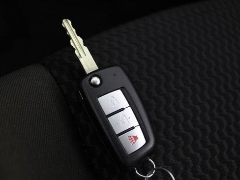 Certified 2021 Nissan Rogue Sport S image 29