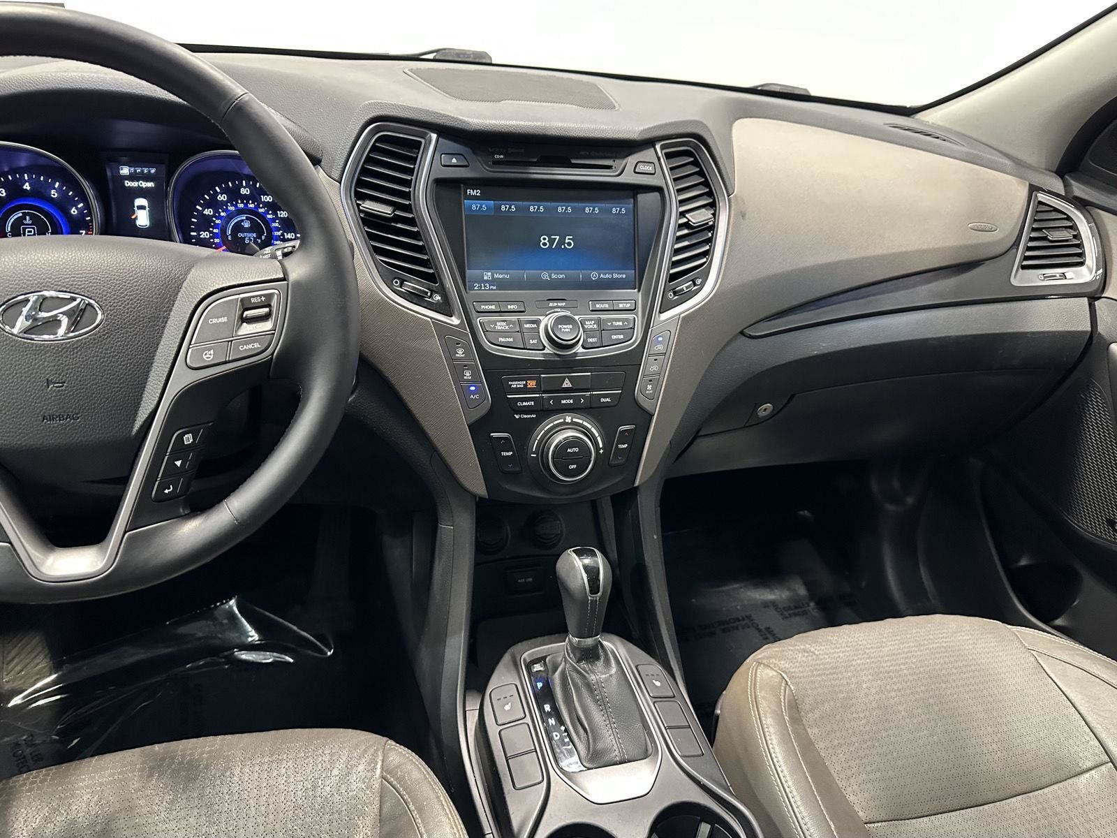Used 2013 Hyundai Santa Fe Limited w/ Technology Pkg AWD/4WD image 21