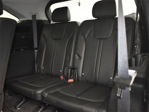 Certified 2025 Kia Sorento S w/ Panoramic Sunroof Package image 11