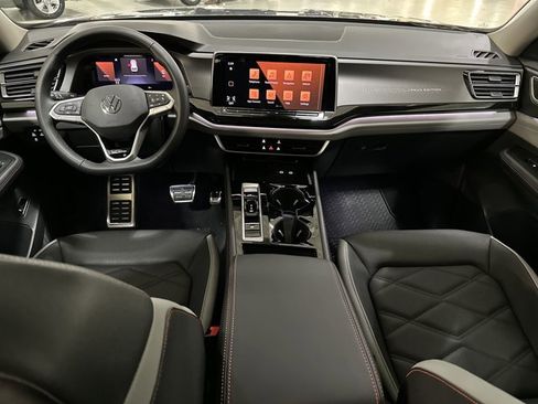 New 2026 Volkswagen Atlas Peak Edition AWD/4WD image 26