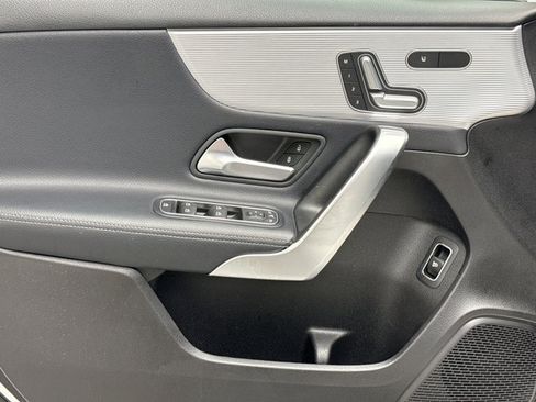 Used 2019 Mercedes-Benz A 220 4MATIC image 9