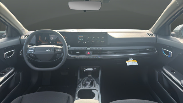 New 2026 Kia K4 FWD image 12