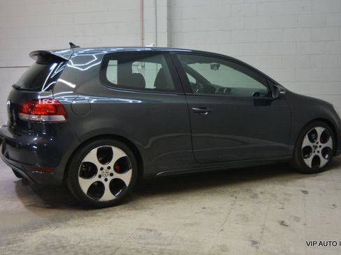 Used 2011 Volkswagen GTI 2-Door FWD image 10