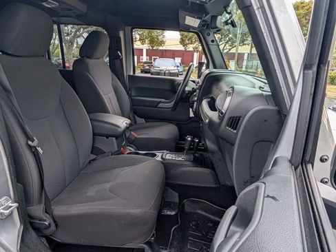 Used 2018 Jeep Wrangler Unlimited Sport S image 18